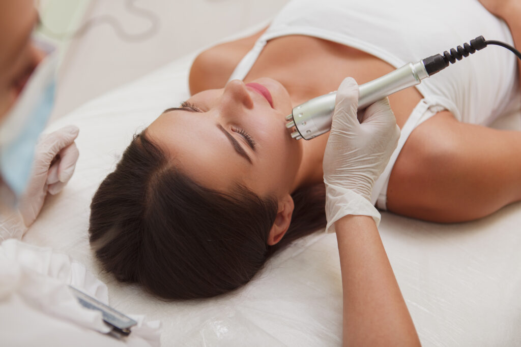 Woman,Getting,Rf lifting,Facial,By,Professional,Cosmetician