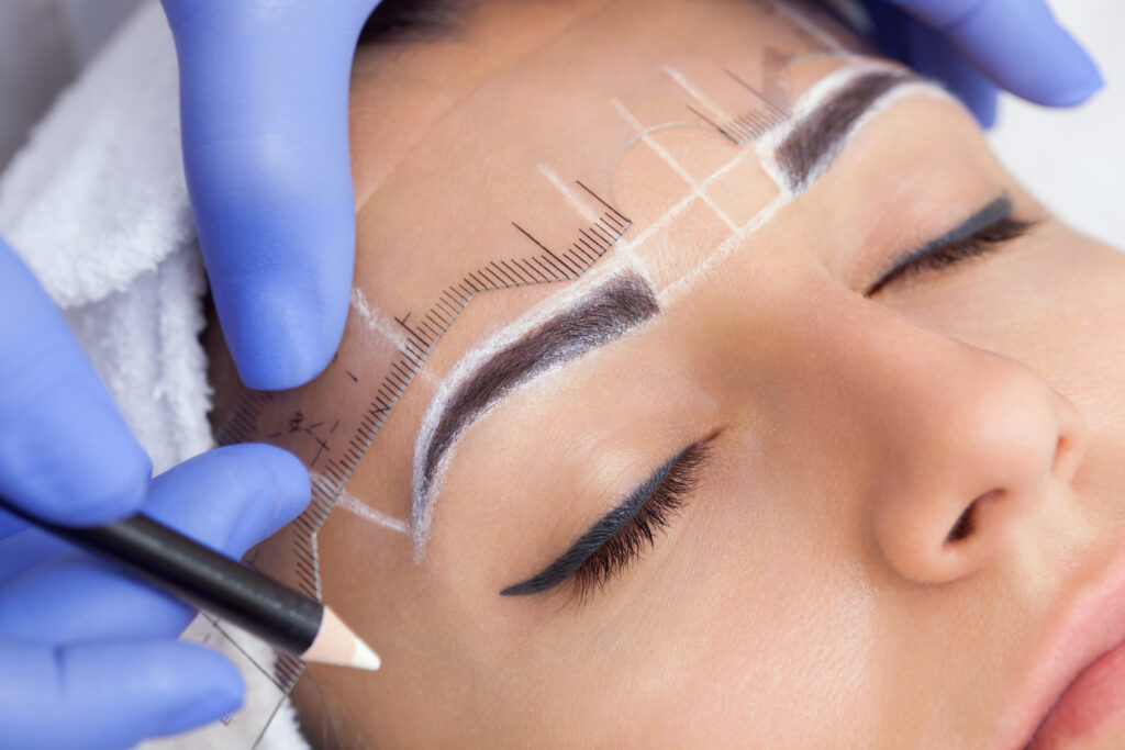 Permanent,Make up,For,Eyebrows,Of,Beautiful,Woman,With,Thick,Brows